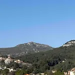 Charmant T2 Calme , Climatise Et Piscine Privee