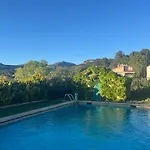 Charmant T2 Calme , Climatise Et Piscine Privee