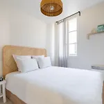 Sweet Cocoon In A City Center