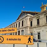Joli Appartement - Hyper Central & Climatisation - Les Freres De La Loc\'