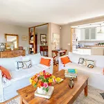 Nice Apartment In Marseille With Kitchen