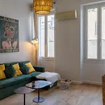 Le Numero 5 De Marseille