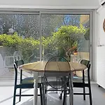 Appartement Lumineux En Rez De Jardin & Terrasse - Les Freres De La Loc\'