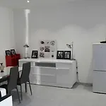 Apartment With 2 Bedrooms In Marseille, With Terrace And Wifi - 5 Km F