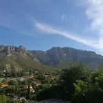Petite Maison Dans Le Parc National Des Calanques