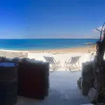 Le Cabanon Bleu Sur La Plage