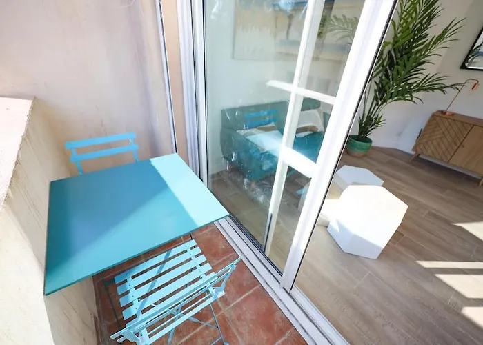 Cosy Pied A Terre Rue Corneille, Coeur Marseille, 4 Pers, 2 Ch