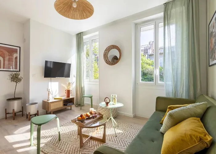Sunny And Cosy Flat In The Heart Of Marseille