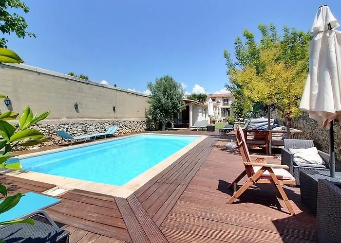 Villa Avec Piscine Et 3 Logements Ideale Groupe