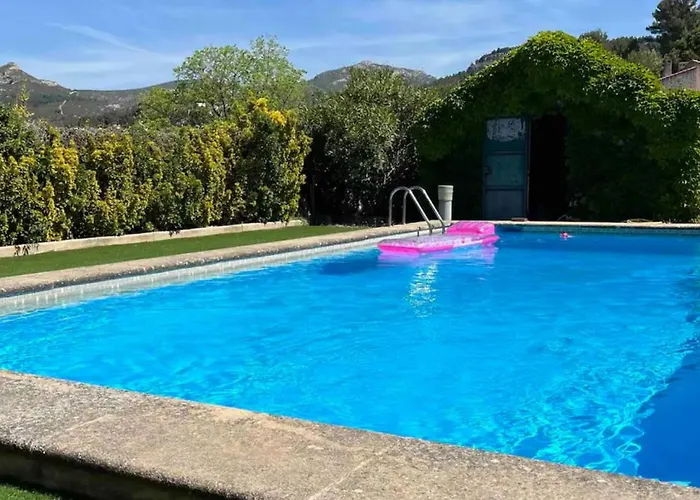 Charmant T2 Calme , Climatise Et Piscine Privee