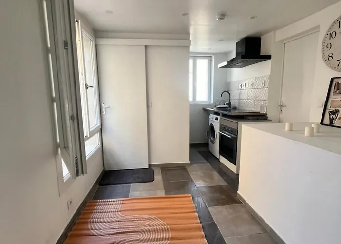 Studio 1 Etage Au Centre De Marseille