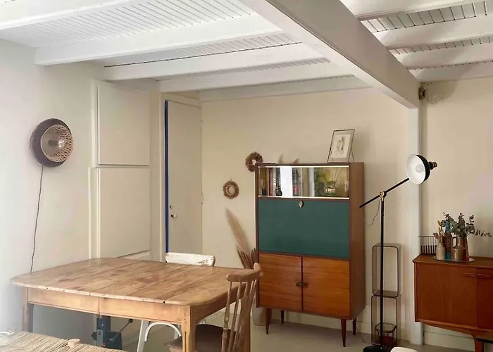 Petite Maison Avec Terrasse