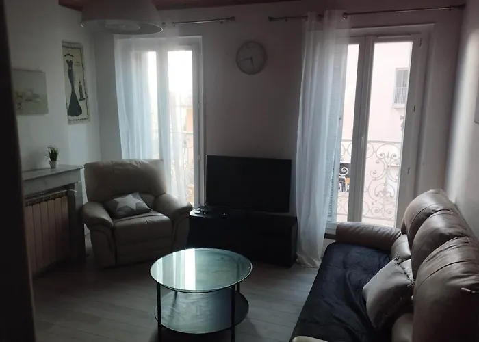 T3 Joliette Apartment