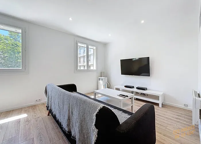 Appartement Lumineux - Proche Des Plages Et Stade - Les Freres De La Loc\'