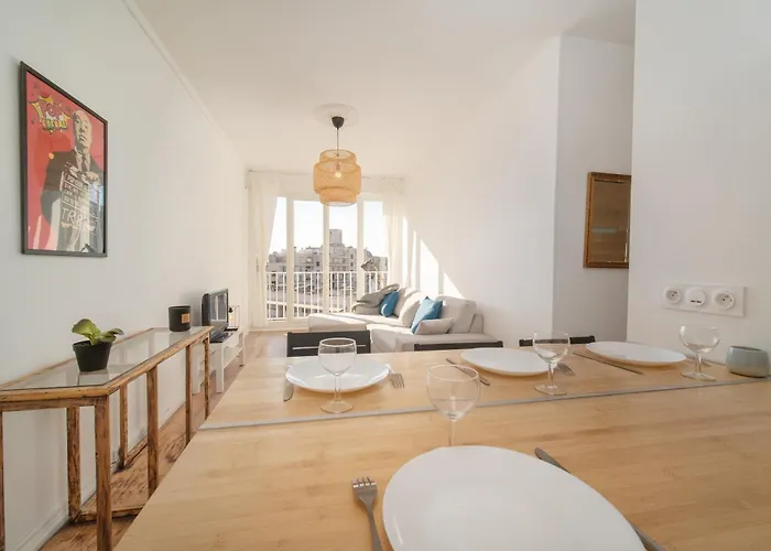 Appartement Tout Equipe 2 A 4 Couchages Au Coeur Du Vieux Port Panier