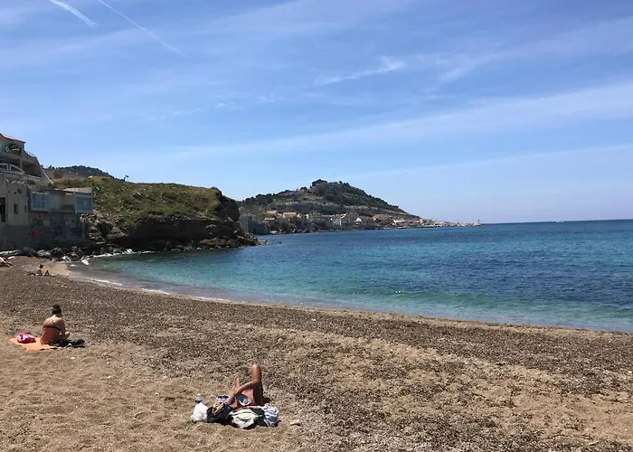 Le Cabanon Bleu Sur La Plage