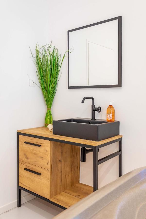 Apartment Jacuzzi Sauna Privatif Marseille