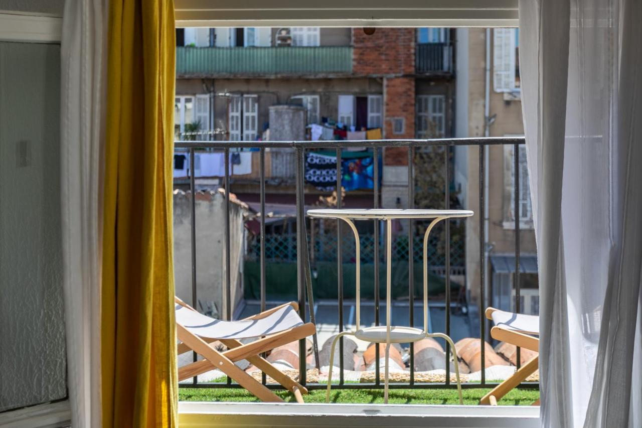 Boutique Azur 2* Marseille