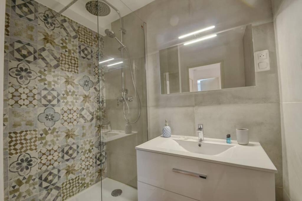 Fissiaux - Agreable T4 Nid Douillet De Lonchamp * Marseille