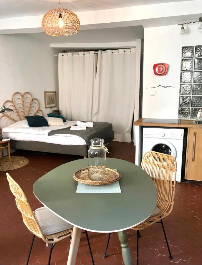 Apartment Grand Studio Rue Du Panier