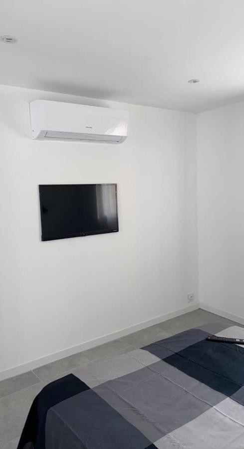 Apartment Rdc - Residentiel - Entree Independante