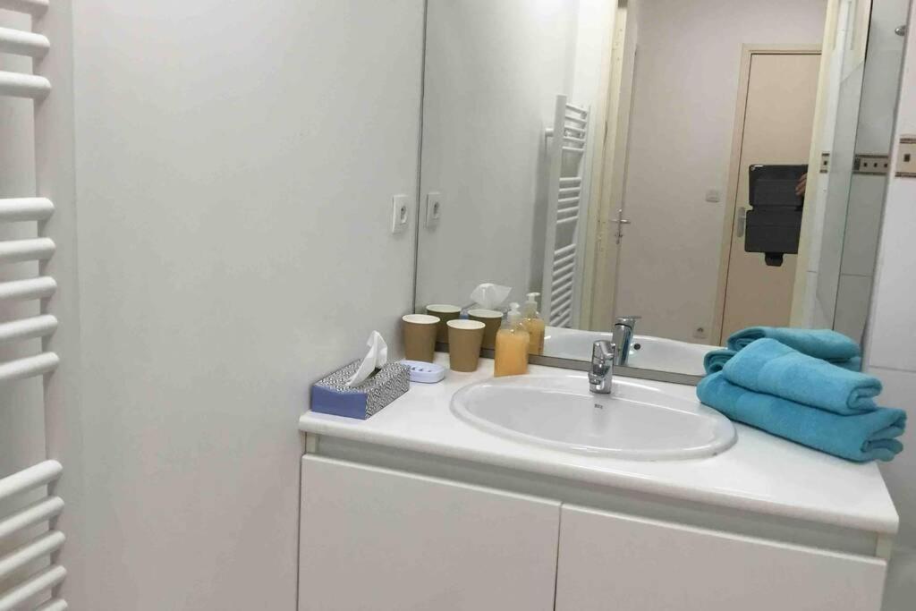 Spacieux Et Bel Avec Grande Terrasse Appartement Marseilles