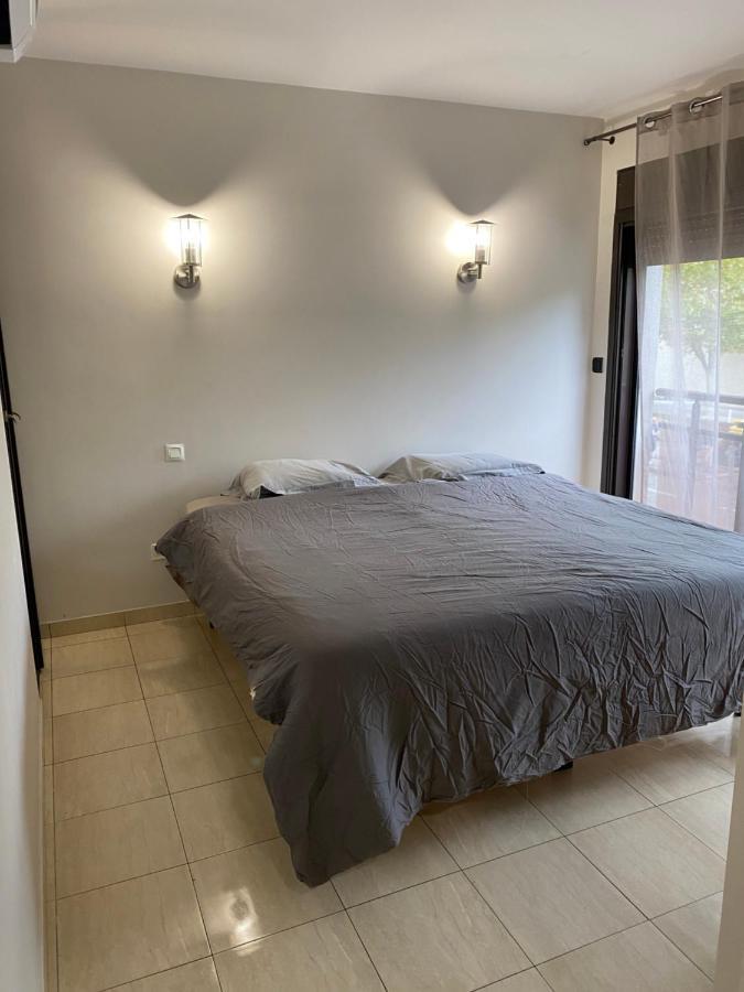 4 Personnes Parking Prive Gratuit Calanques Plages Velodrome Hopital Ipc Marseilles