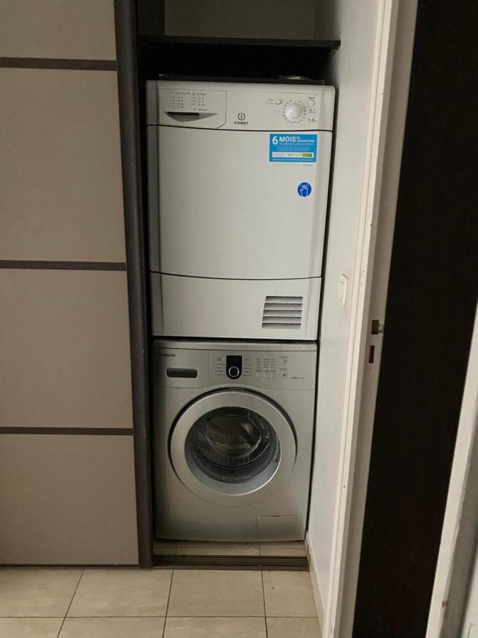 Apartment 4 Personnes Parking Prive Gratuit Calanques Plages Velodrome Hopital Ipc Marseilles