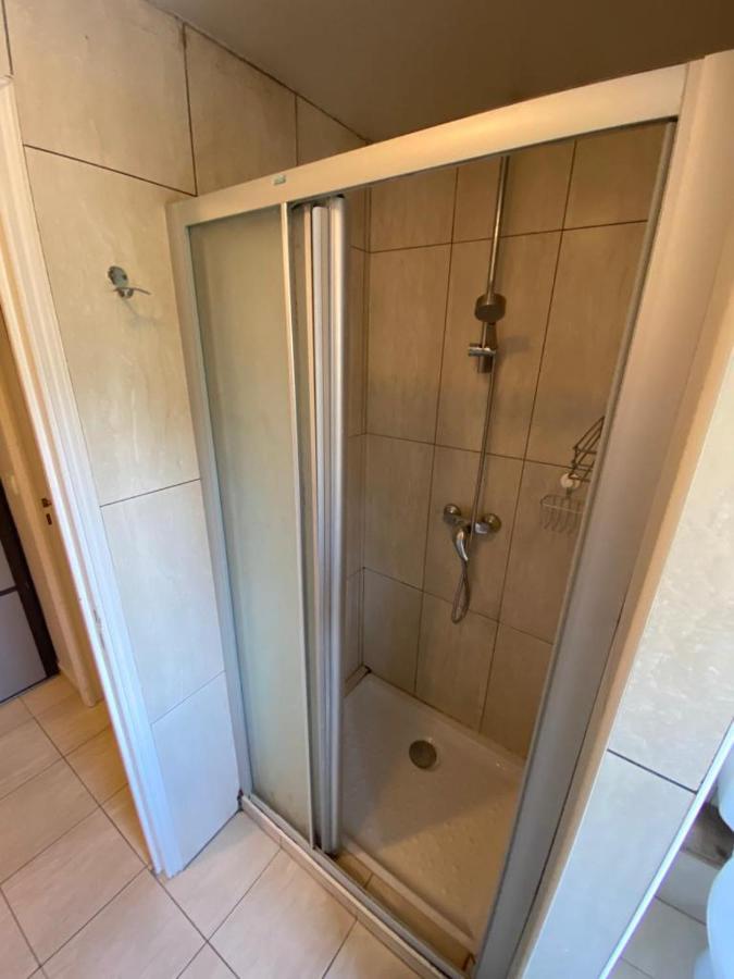 4 Personnes Parking Prive Gratuit Calanques Plages Velodrome Hopital Ipc Marseilles