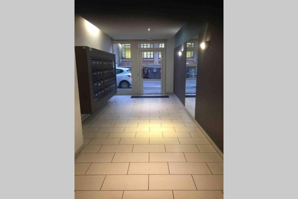 Spacieux Et Bel Avec Grande Terrasse Appartement Marseilles