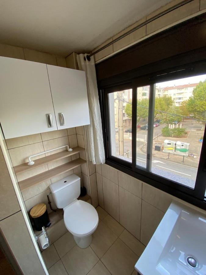 4 Personnes Parking Prive Gratuit Calanques Plages Velodrome Hopital Ipc Apartment Marseilles