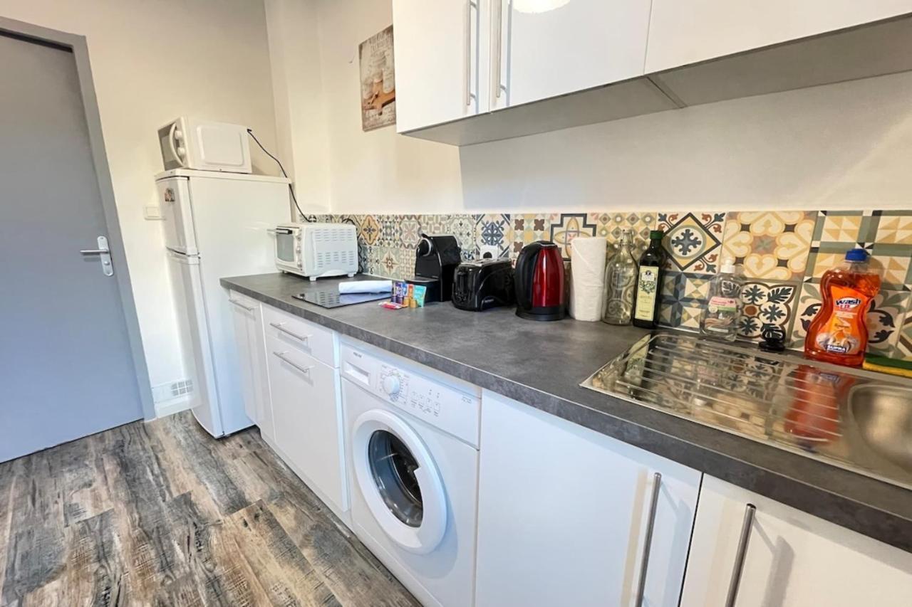 Apartment Le Grand Lovely Marseille Centre Wifi Netflix Marseille