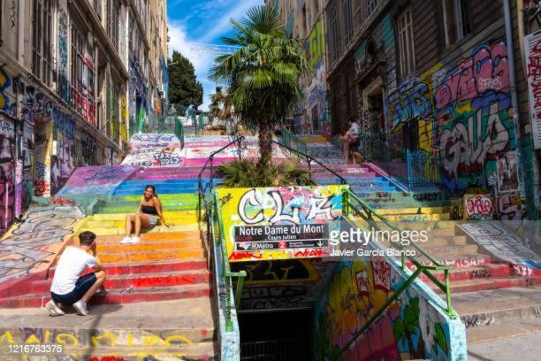 Grand Pour 4 Personnes/ Cours Lieutaud * Marseilles
