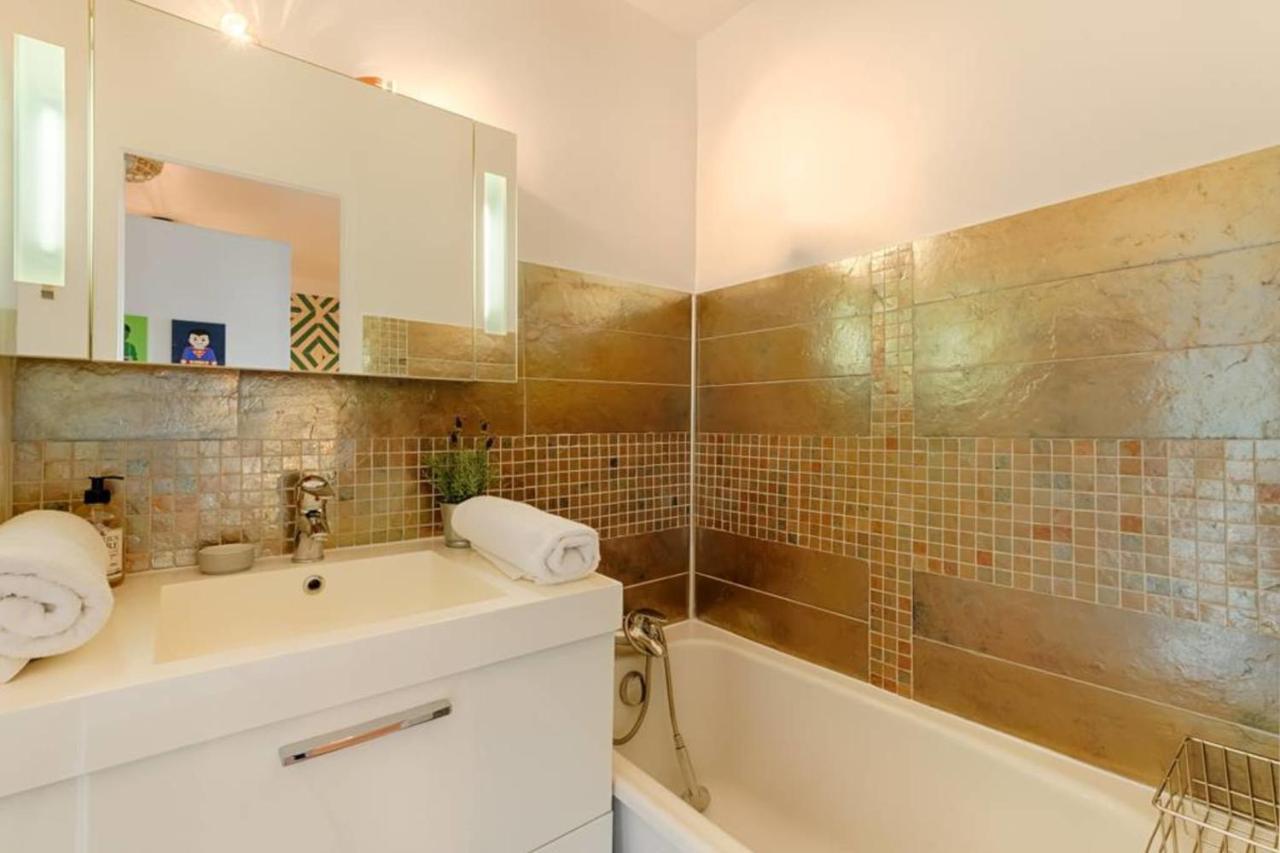 Splendide Sur Le Cours Estienne D'orves Apartment Marseille