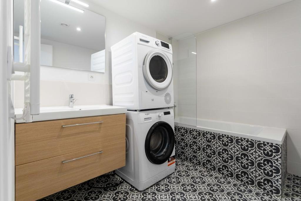 Apartment Grand T4 Avec 3Sdb - Quartier Joliette - Ideal Familles Et Groupes *