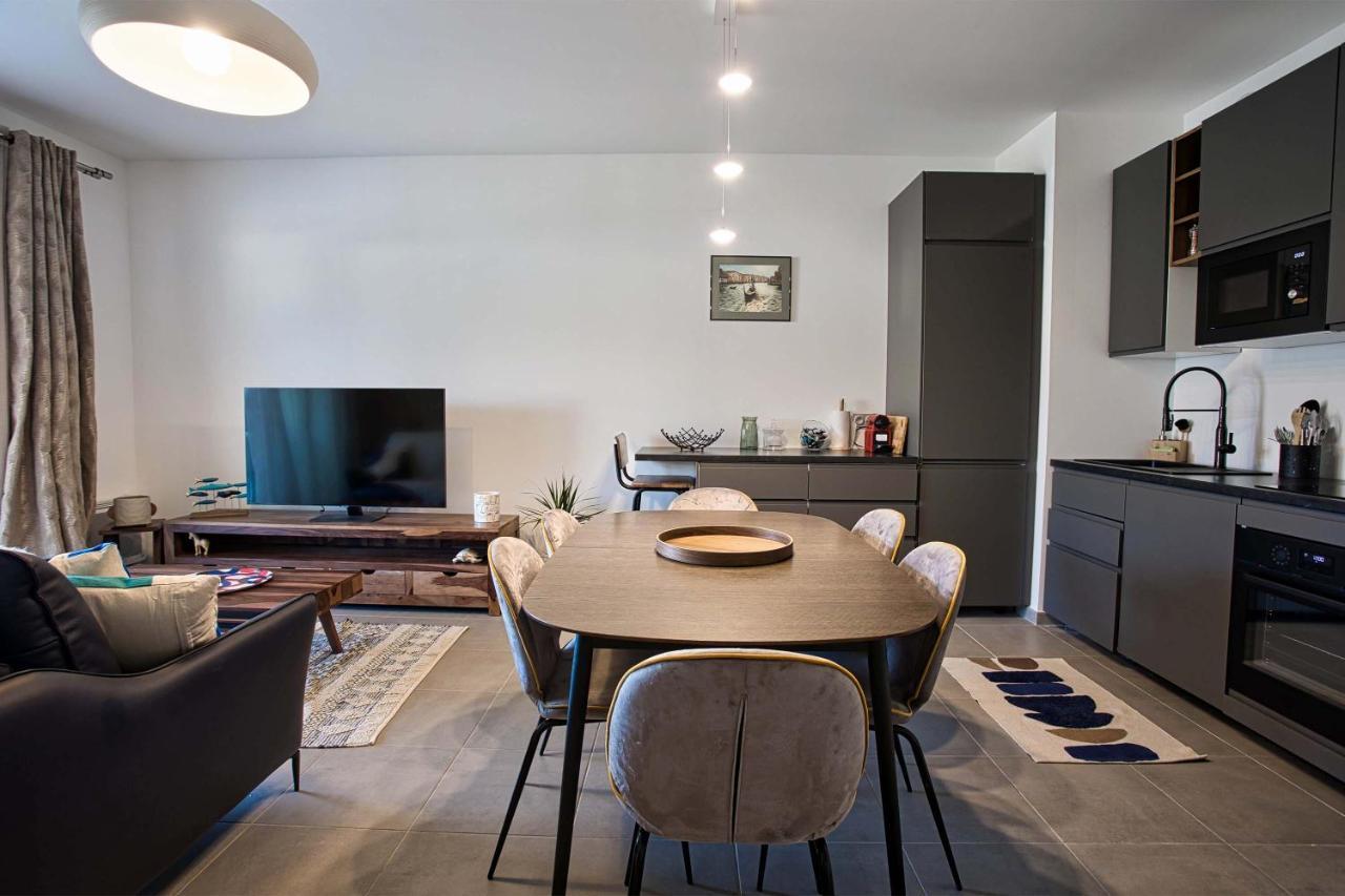 Superbe 3 P, 10 Mn De La Avec Piscine Et Parking Apartment *