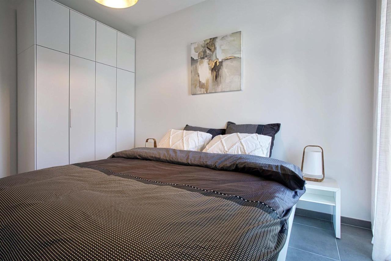 Apartment Superbe 3 P, 10 Mn De La Avec Piscine Et Parking