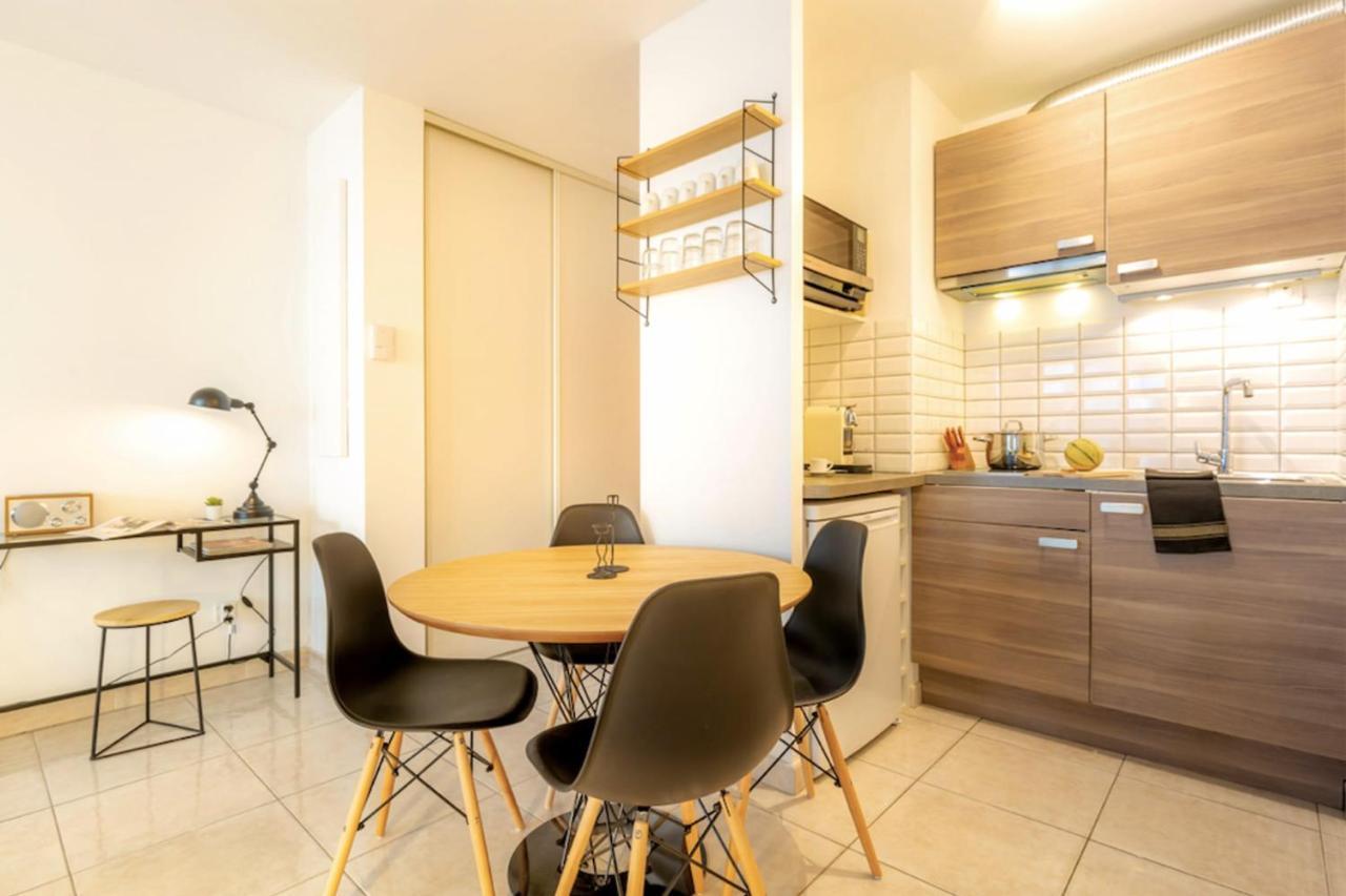 37 M2 With Terrace Near Velodrome Marseilles
