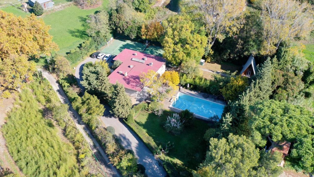Domaine Les Petits Champs: Les Penates Holiday home