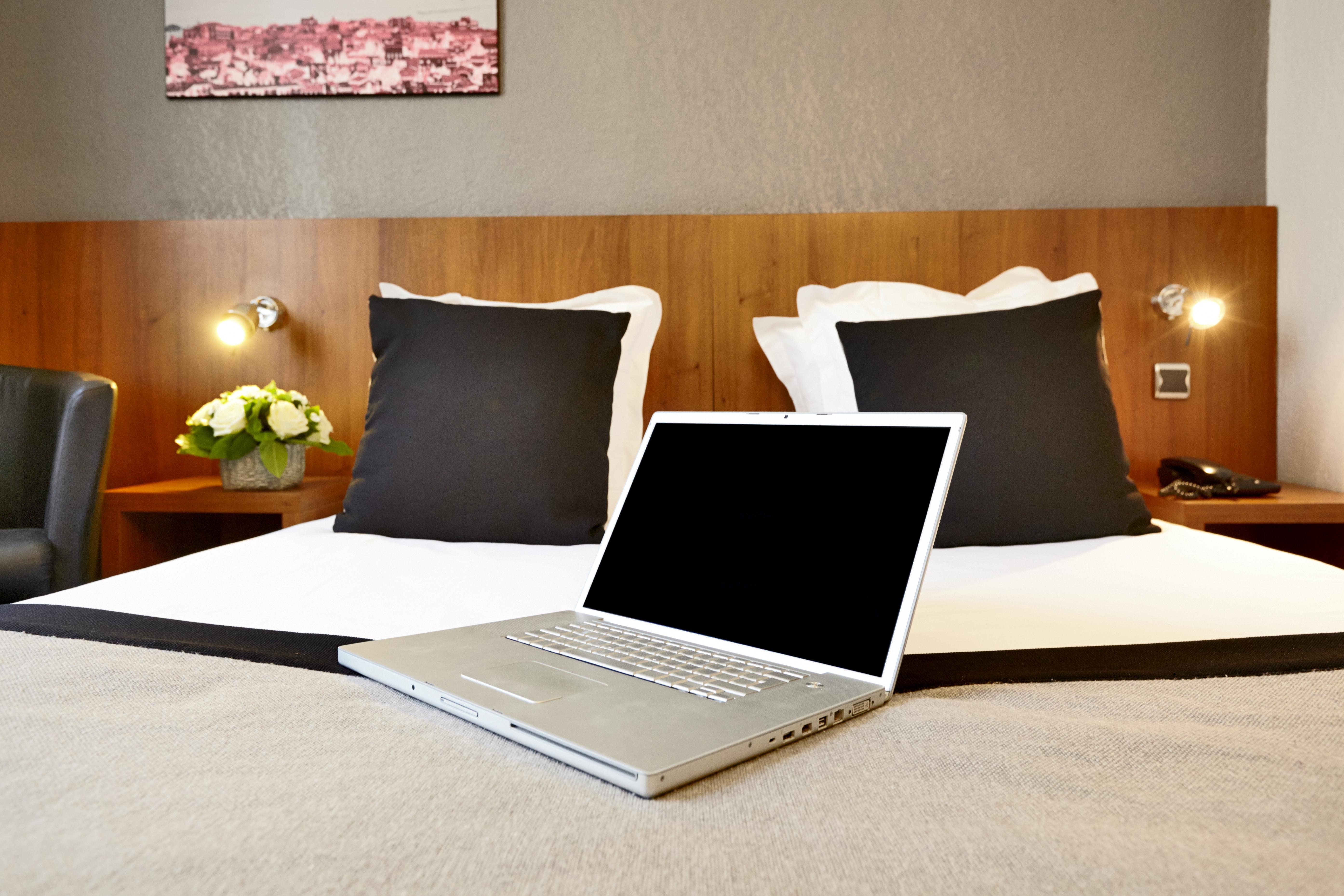 Hotel Kyriad Centre Paradis-préfecture 3*