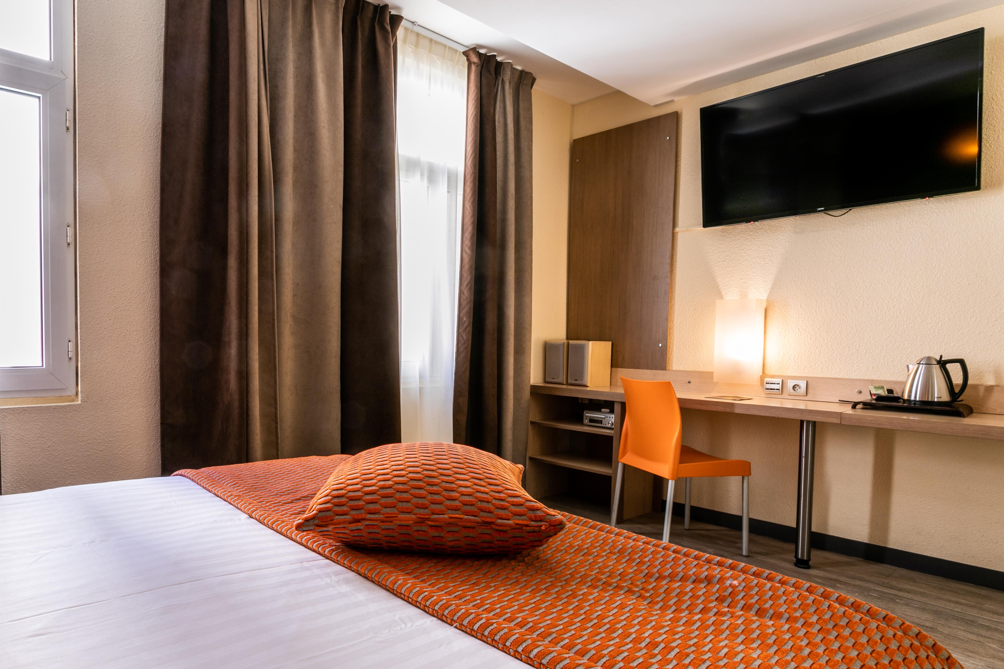 Hotel Carre Vieux Port 3*