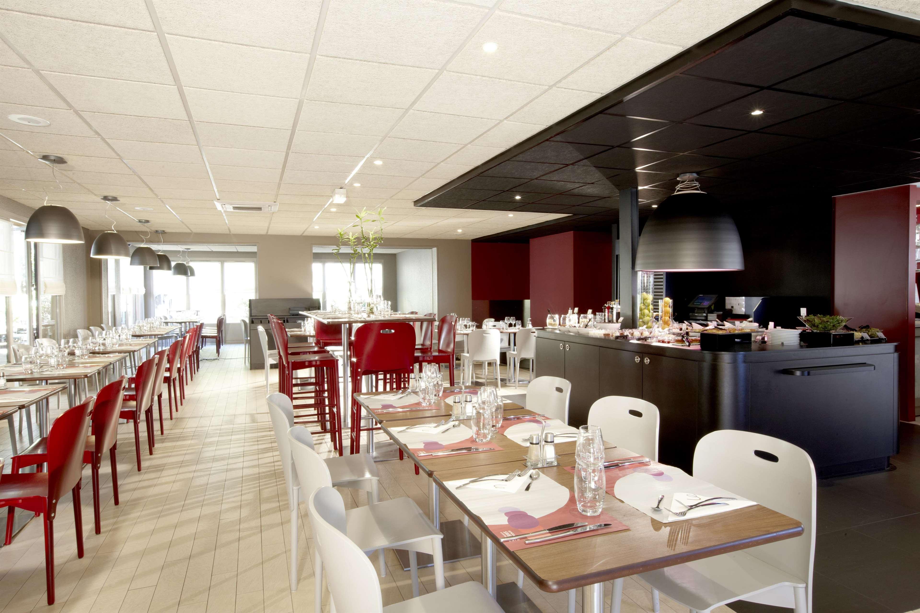 Hotel Campanile Saint Antoine 3*