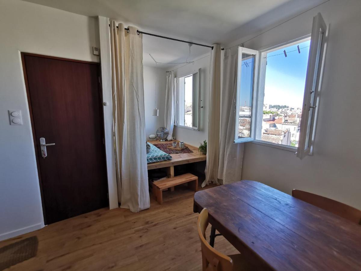 Le 5e Ciel : Un Nid Au Dessus De Marseilles