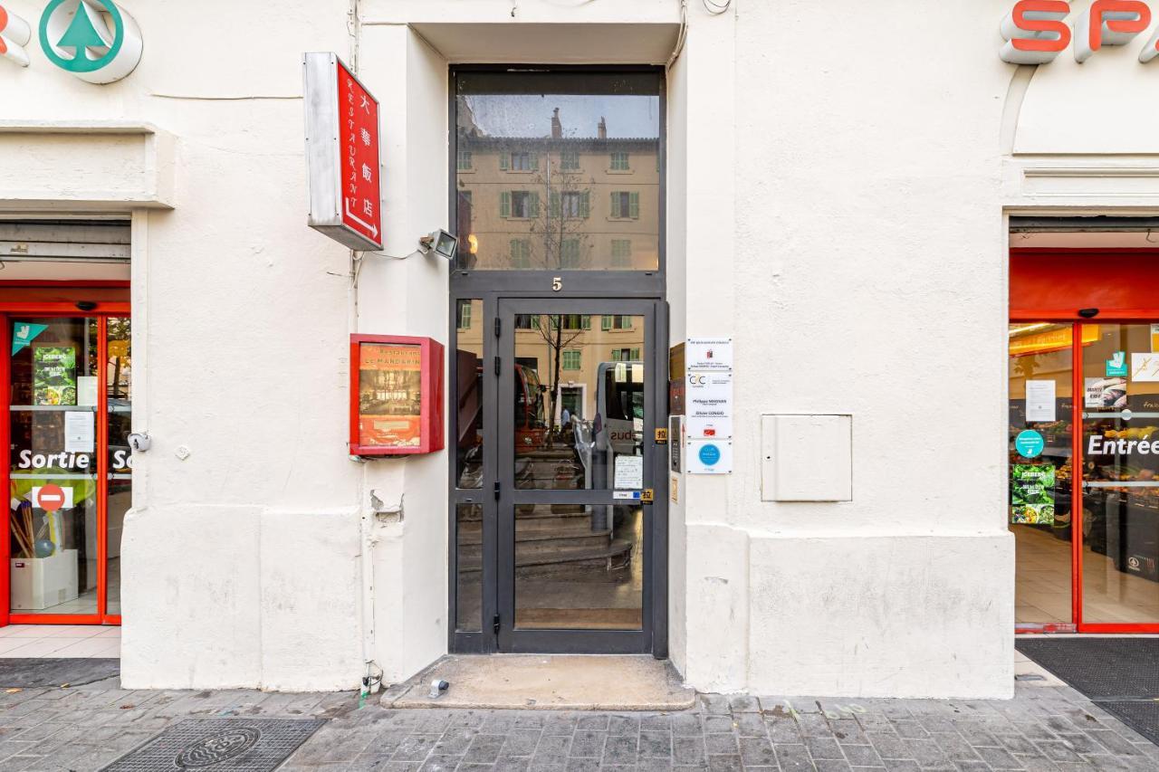 Bleu, 120m Vieux-port Clim Netflix Wifi * Marseille
