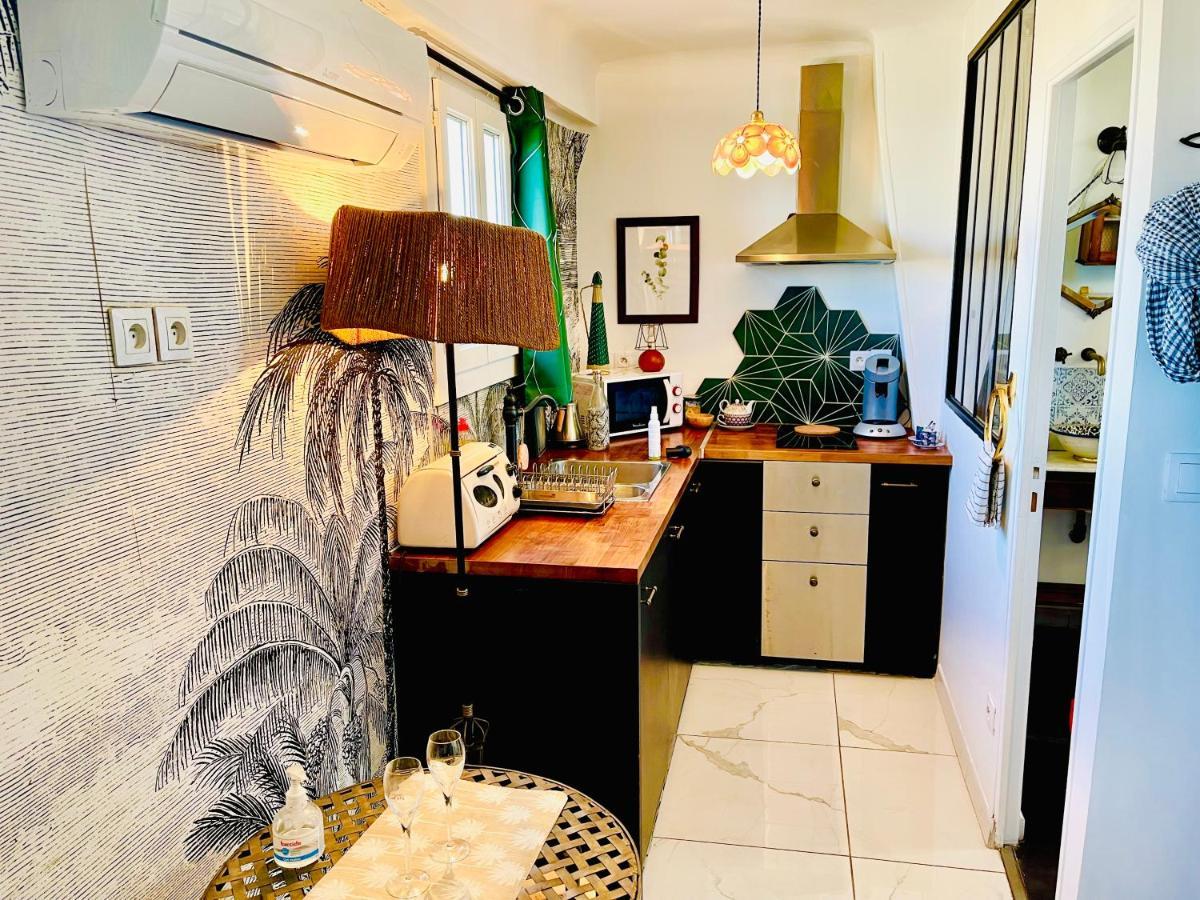 Elegant Sous Les Toits Apartment