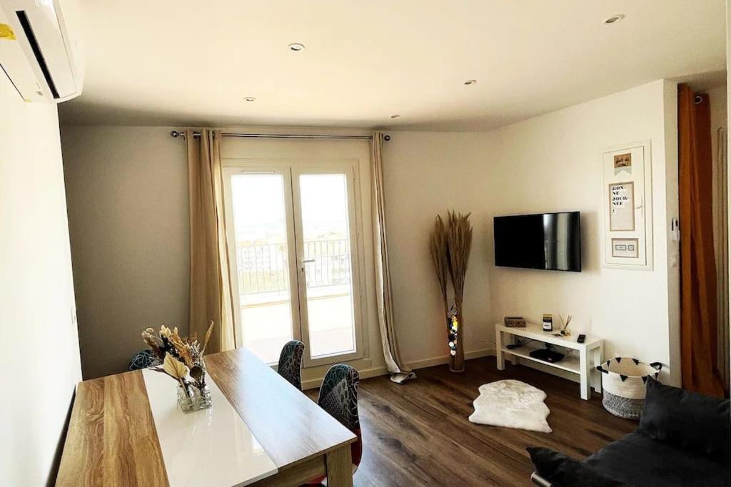 Pepite Pied A Terre Plein Coeur D Endoume *