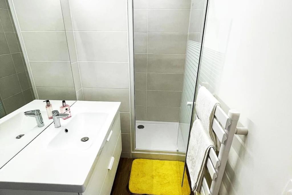 Pepite Pied A Terre Plein Coeur D Endoume Apartment Marseilles