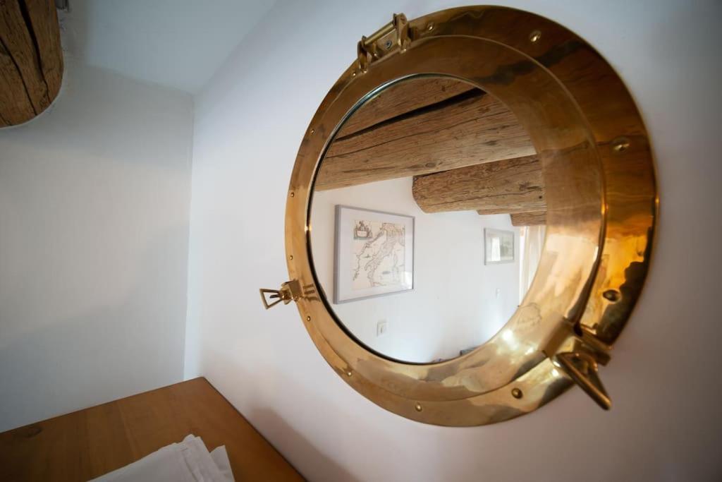 Air-conditioned Loft In The Heart Of The Old Port Marseille