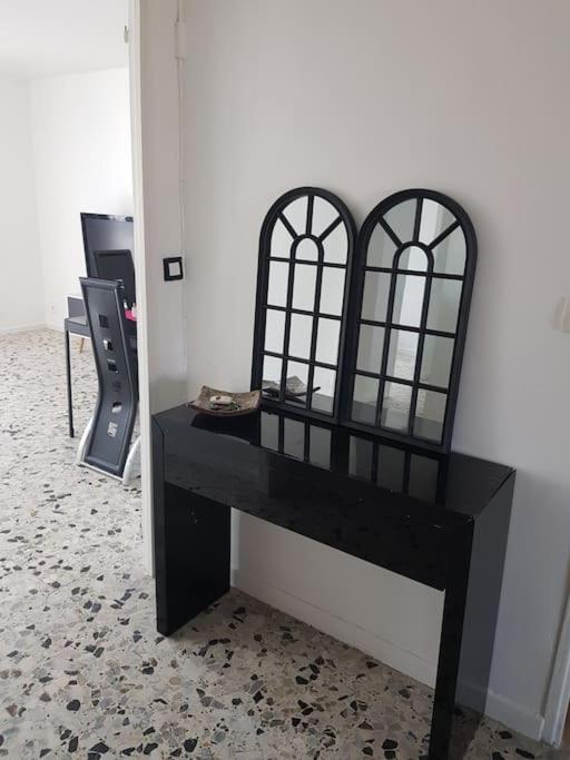 T3 Lumineux Dans Un Petit Immeuble,