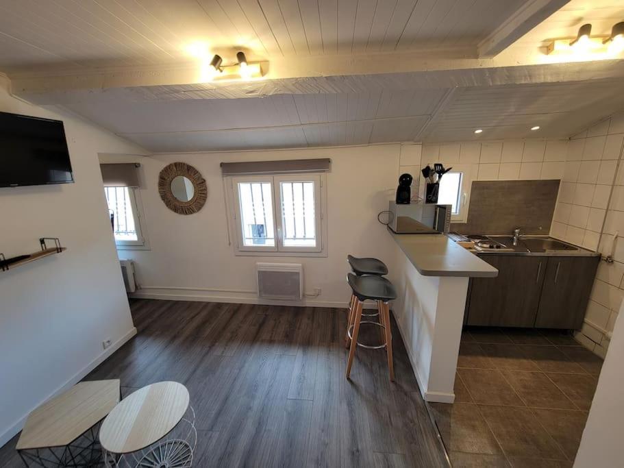 Fully Equipped 2 To 4 Beds Apartment Marseille